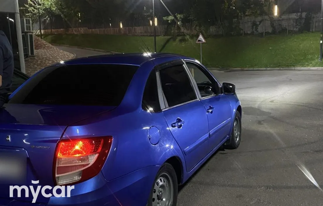 LADA Granta 2019