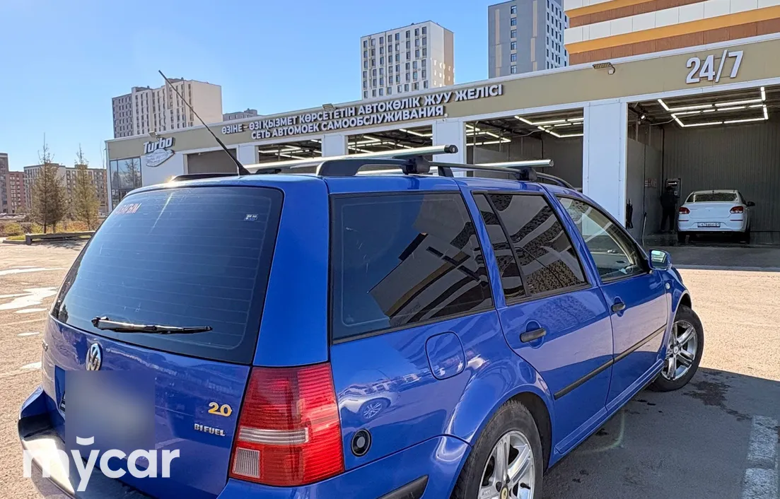 Volkswagen Golf 2003