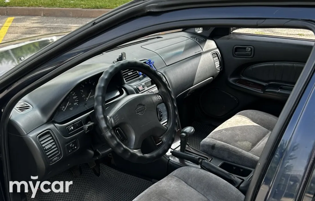 Nissan Maxima 1995