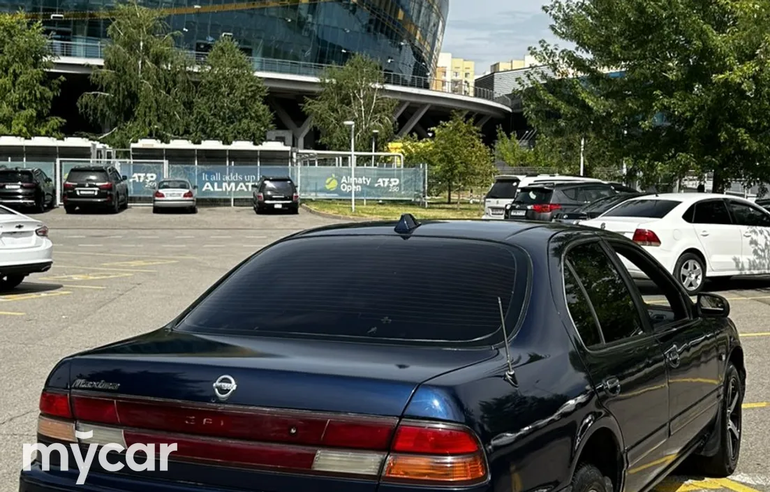 Nissan Maxima 1995