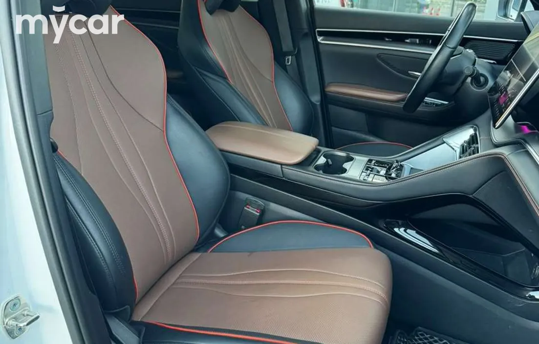 BYD Song Plus DM-i 2025