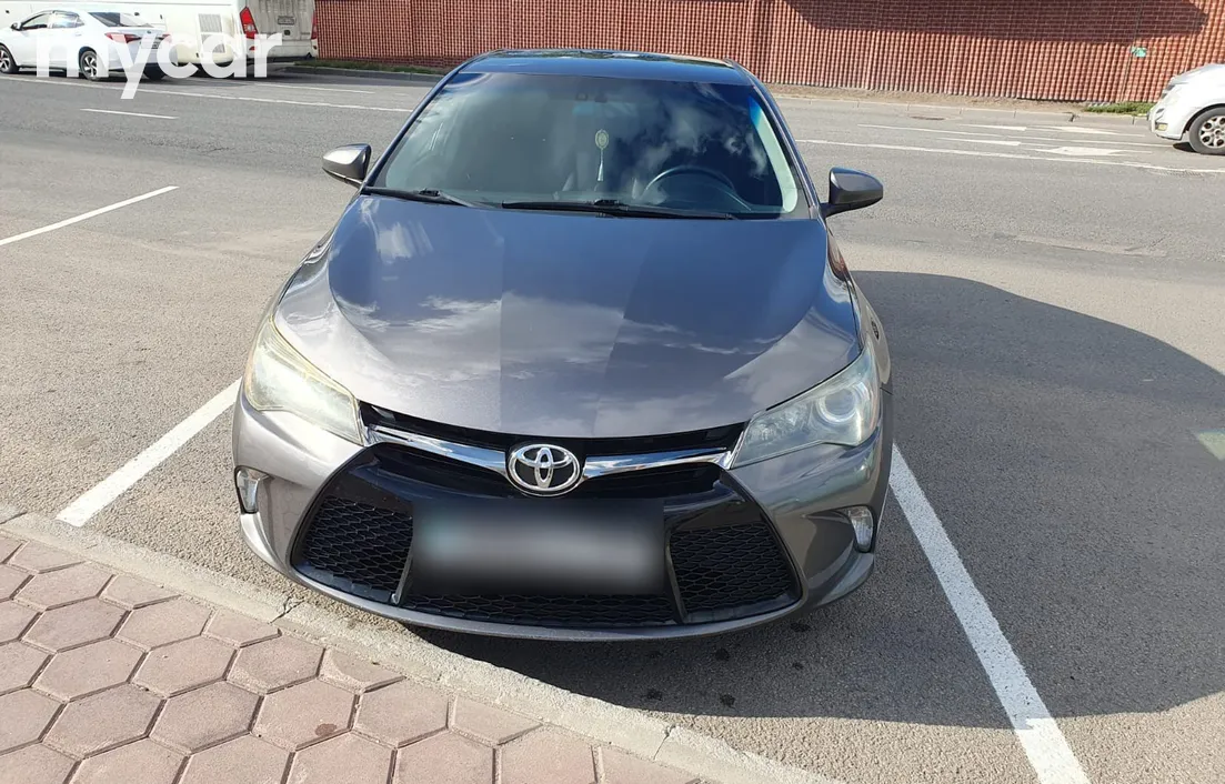 Toyota Camry 2016