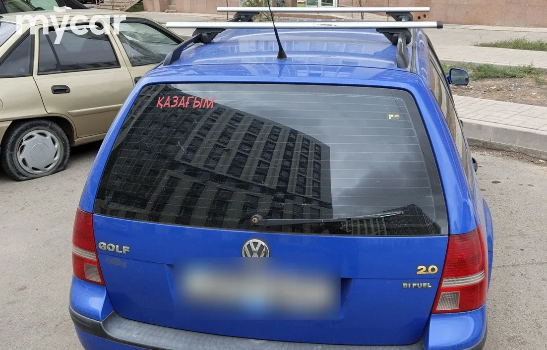 Volkswagen Golf 2003