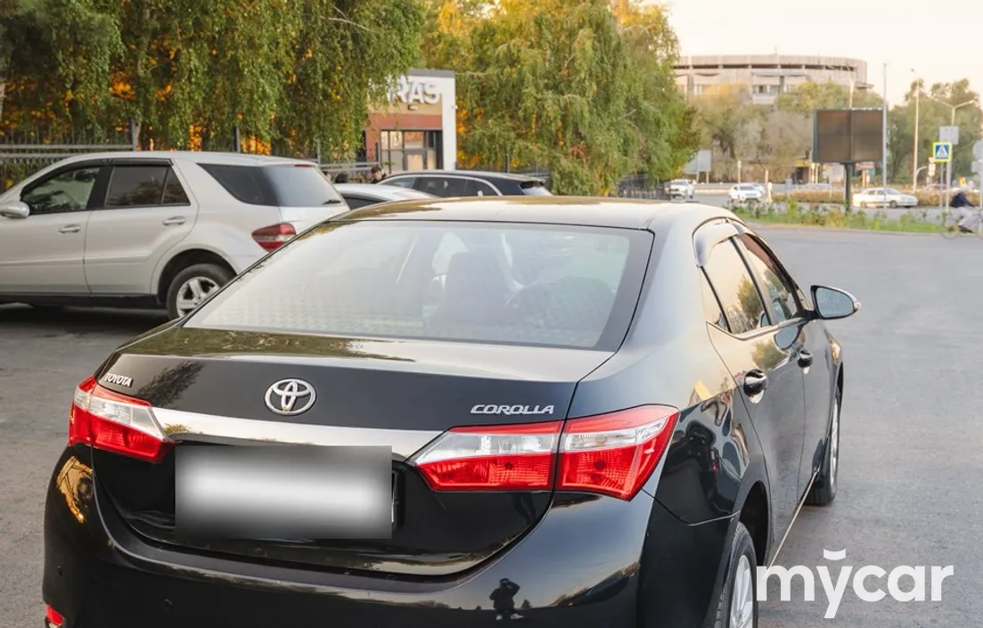 Toyota Corolla 2015
