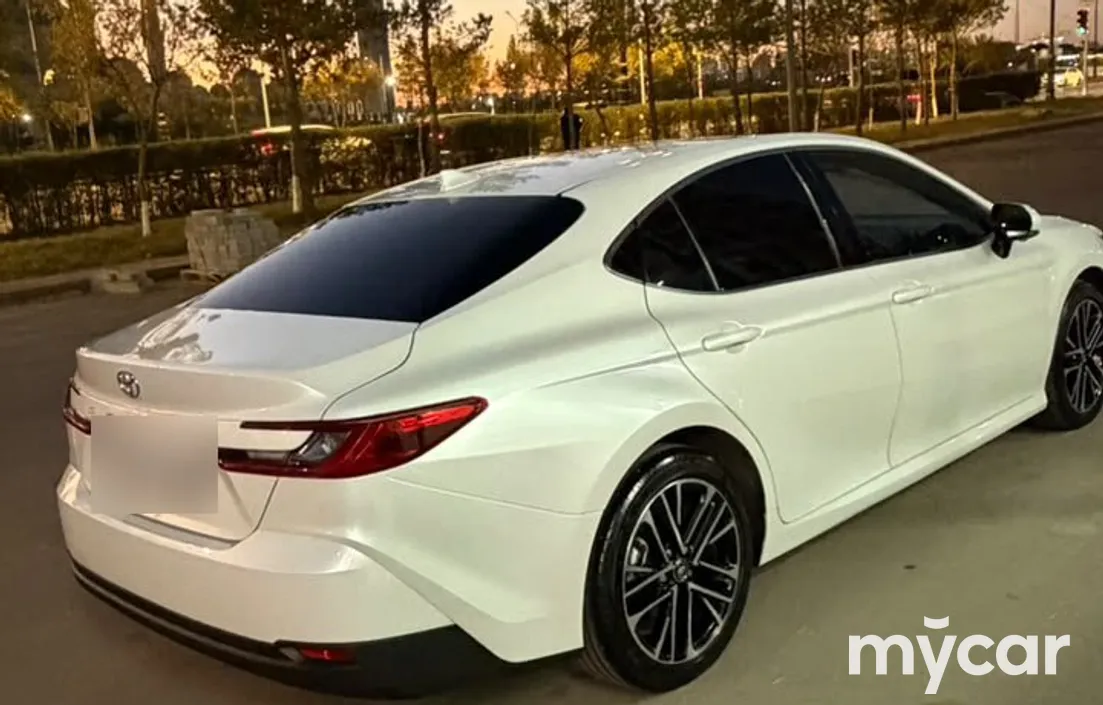 Toyota Camry 2024