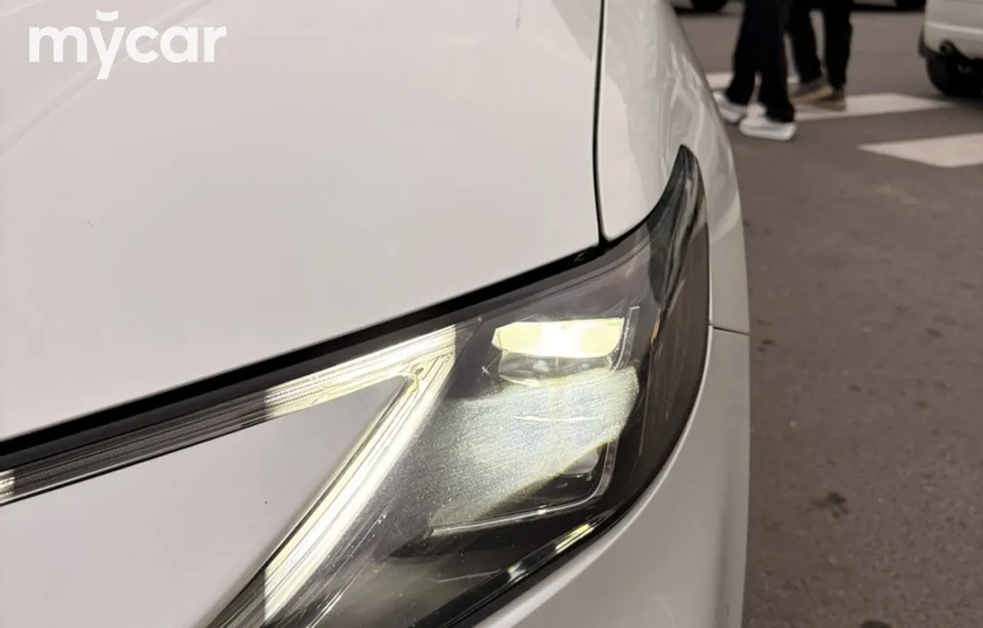 Toyota Camry 2025
