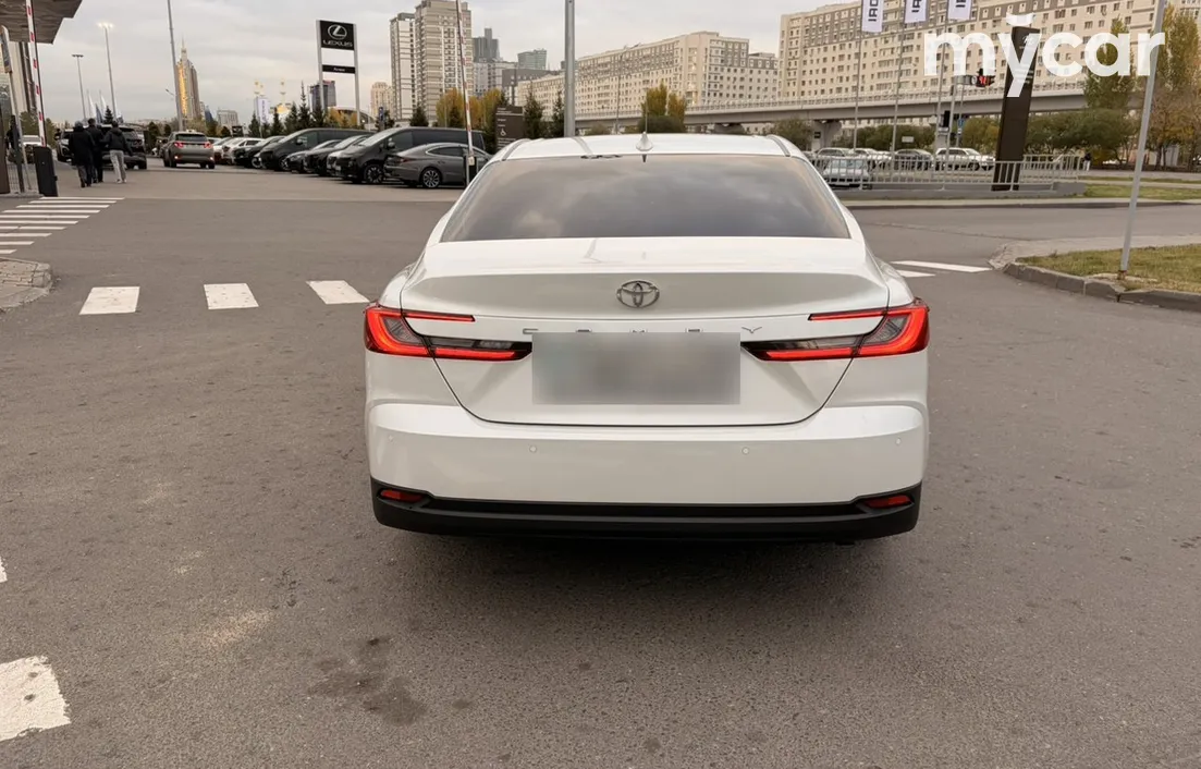 Toyota Camry 2025