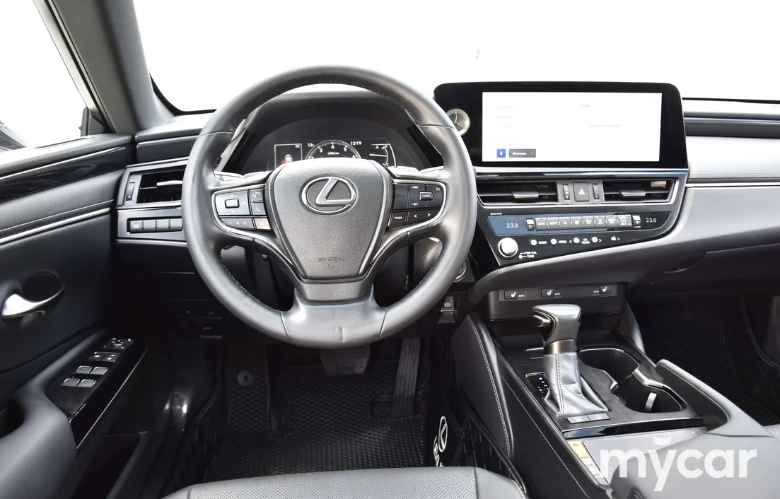 Lexus ES 2024