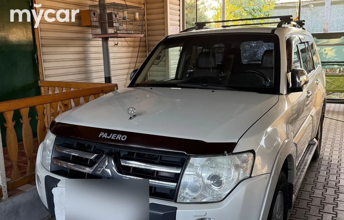 Mitsubishi Pajero 2008