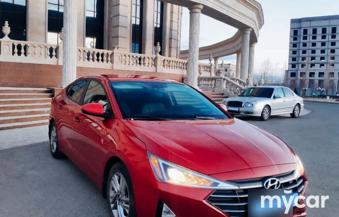 Hyundai Elantra 2019