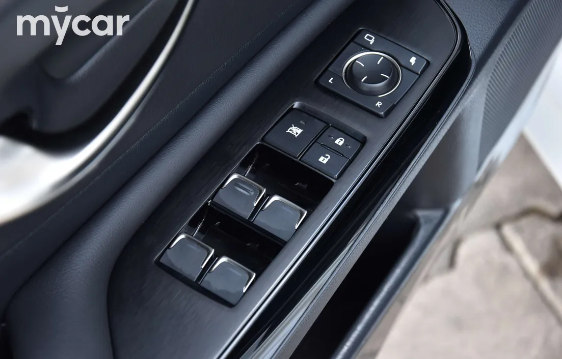 Lexus ES 2024