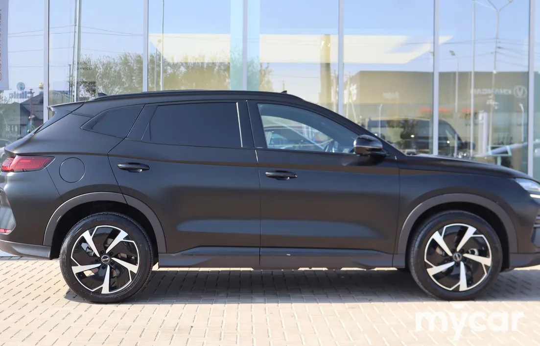 BYD Song Plus DM-i 2025