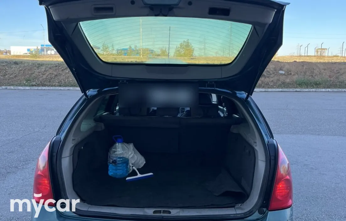 Nissan Primera 2003