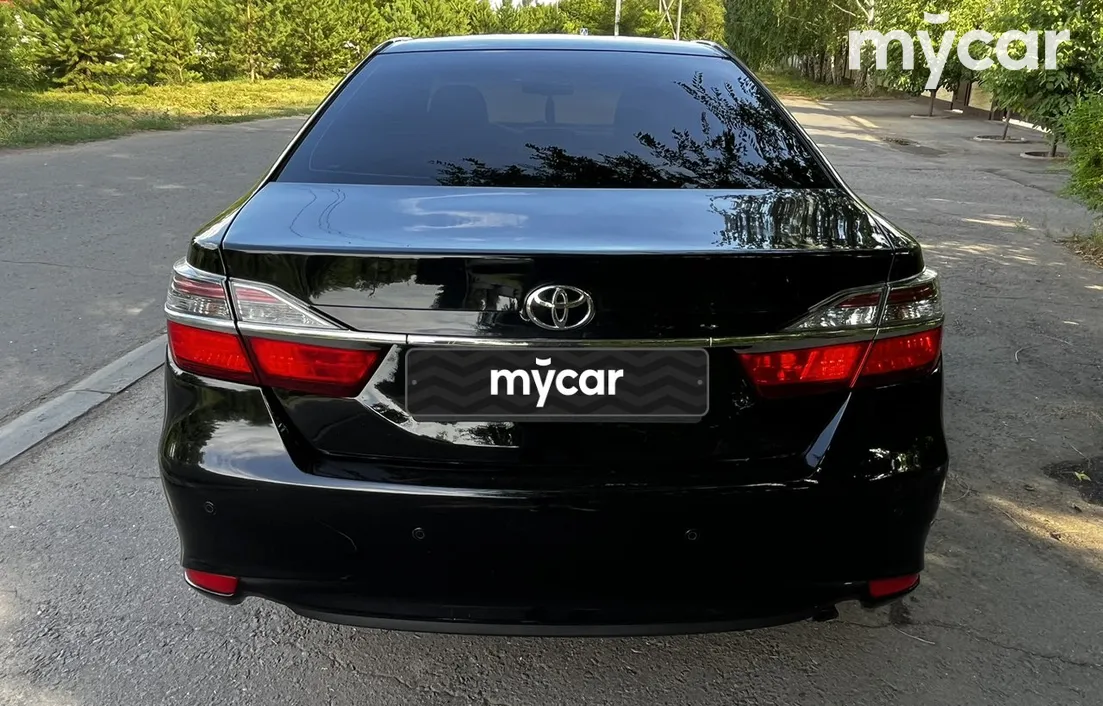 Toyota Camry 2016