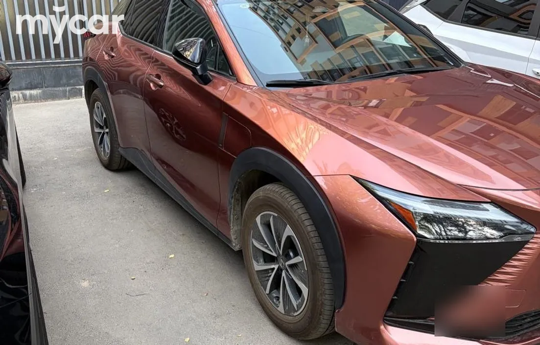 Lexus RZ 2023