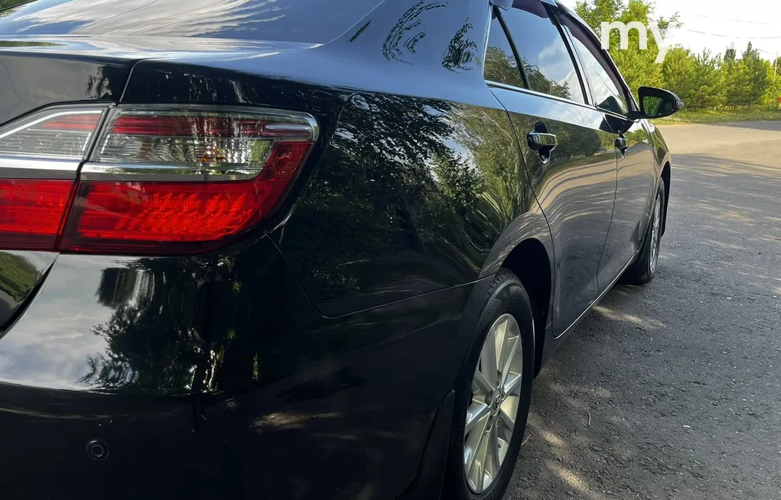 Toyota Camry 2016
