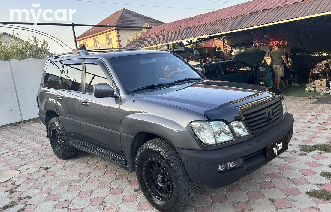 Lexus LX 2003