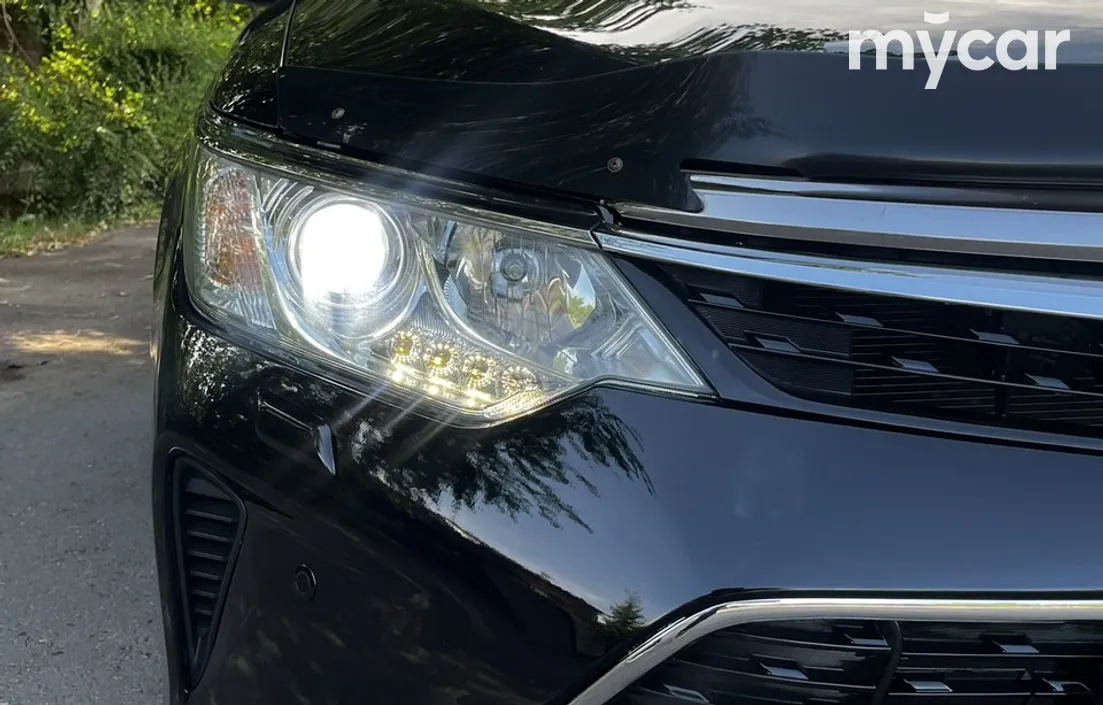 Toyota Camry 2016