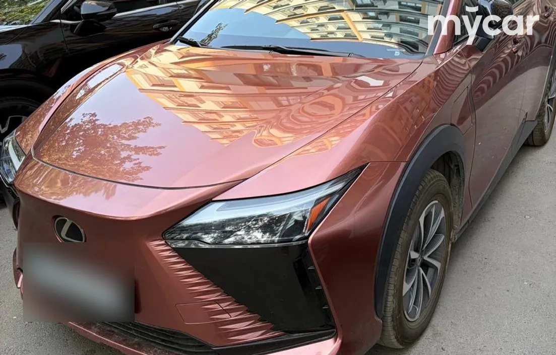 Lexus RZ 2023