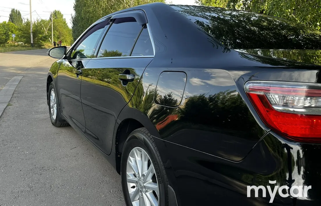Toyota Camry 2016