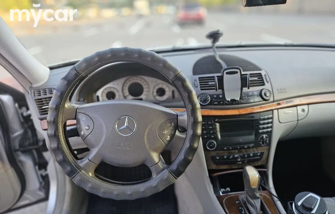 Mercedes-Benz E-Класс 2004