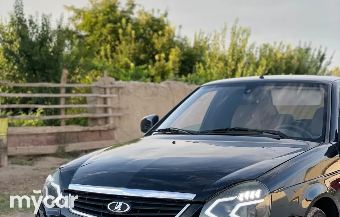 LADA Priora 2012