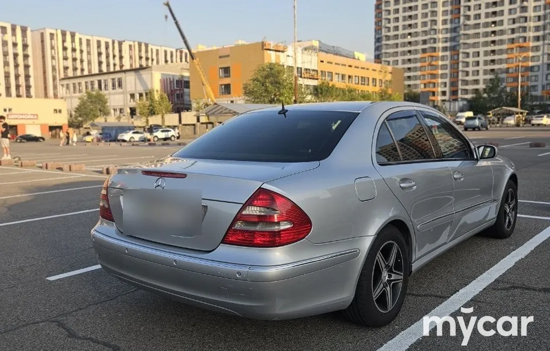 Mercedes-Benz E-Класс 2004