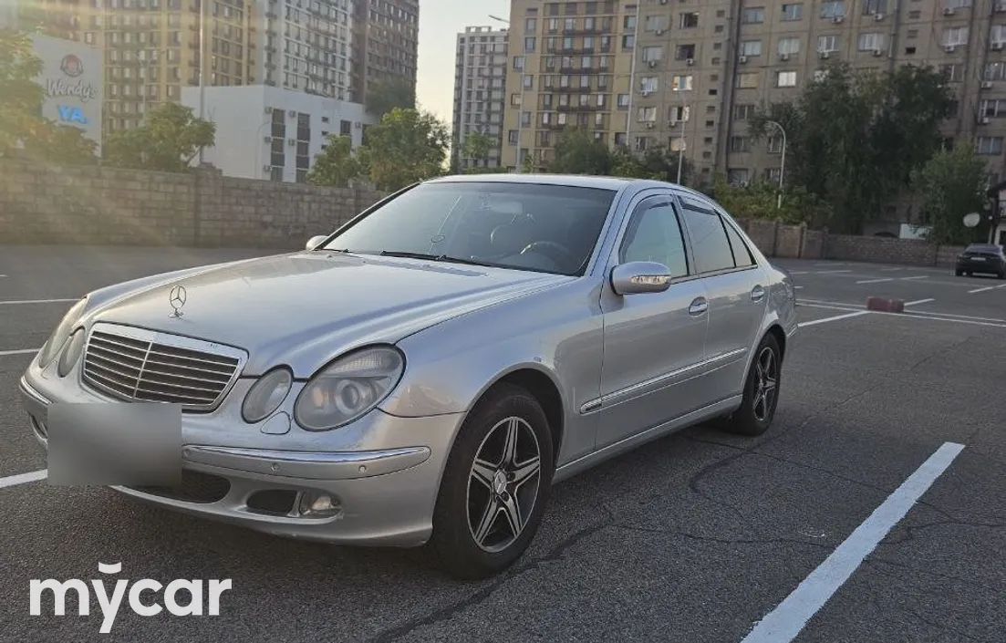 Mercedes-Benz E-Класс 2004