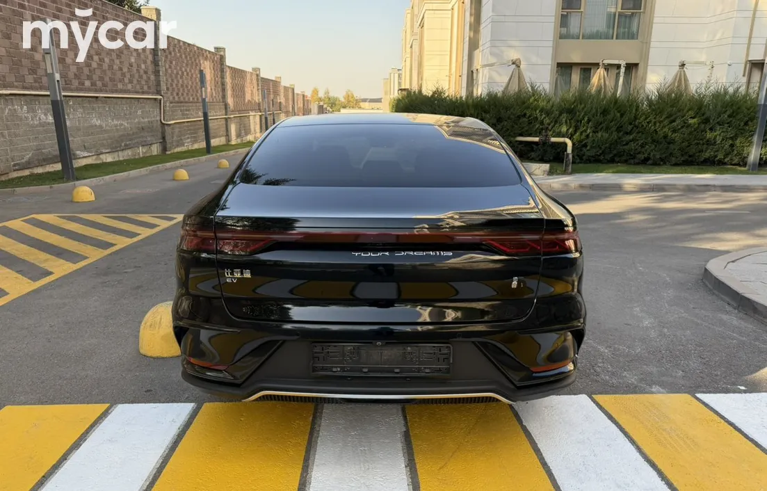 BYD Han EV 2024