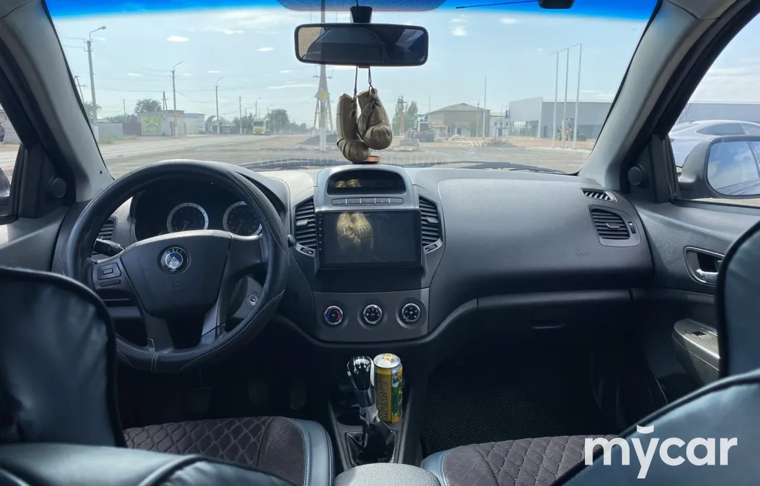 Geely GC6 2015