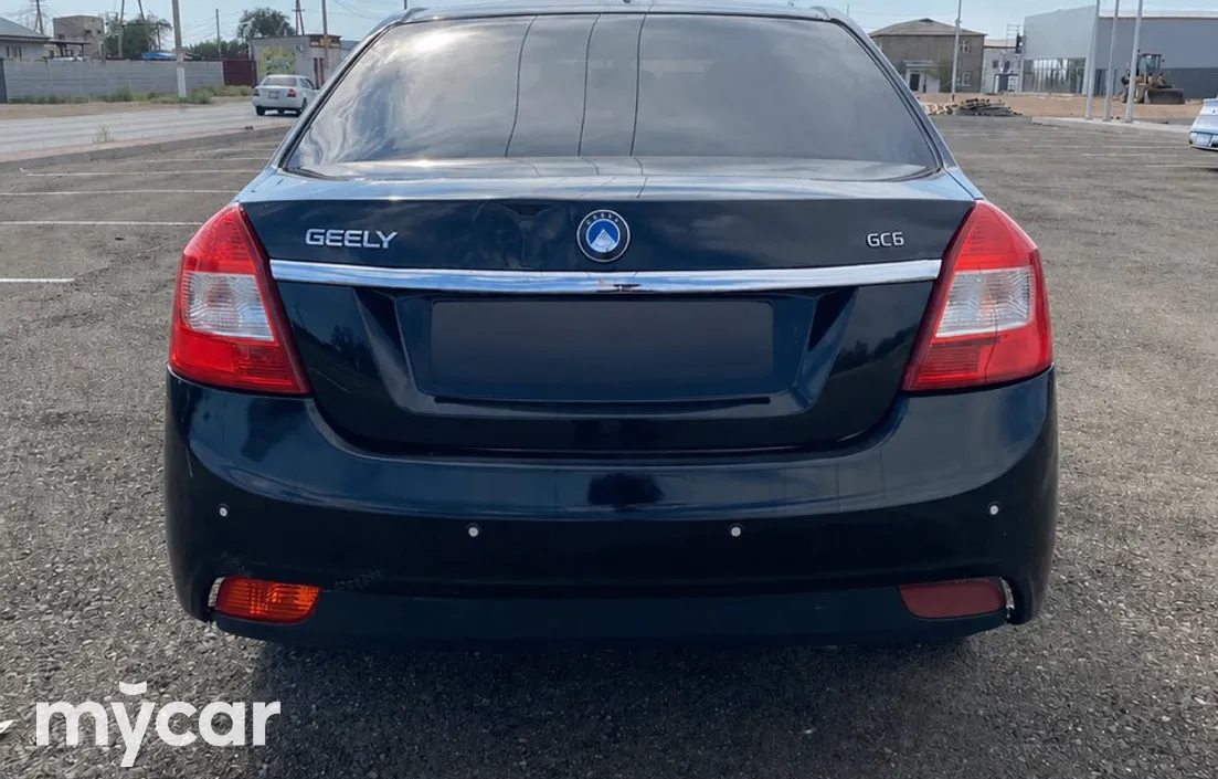 Geely GC6 2015