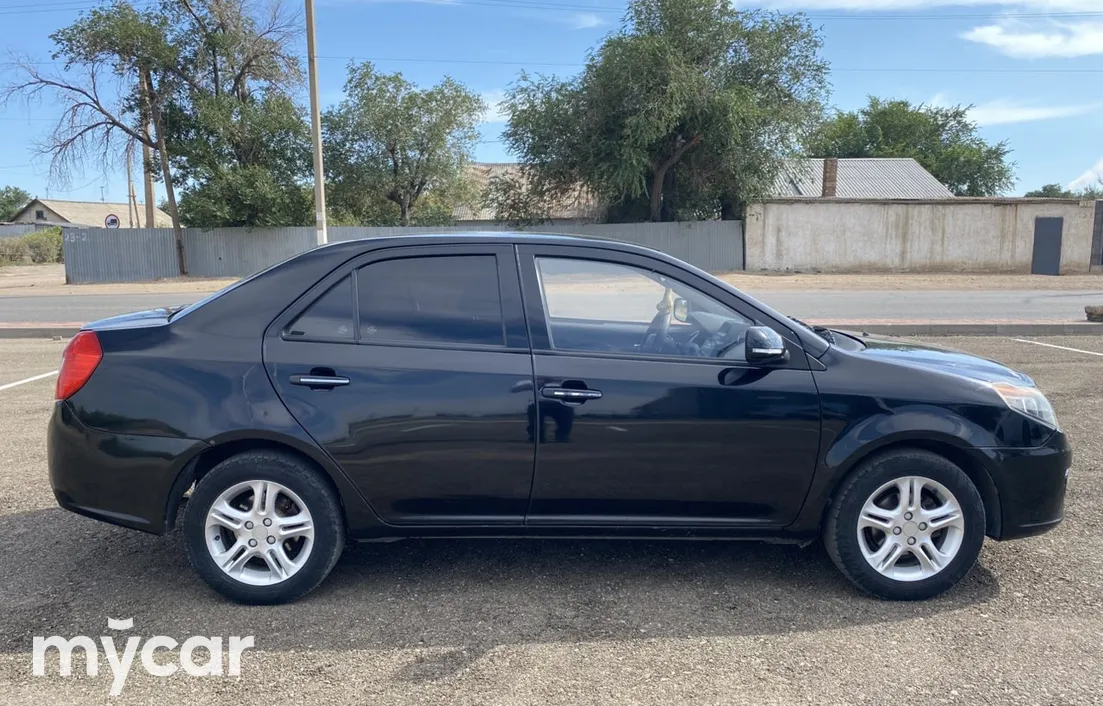 Geely GC6 2015