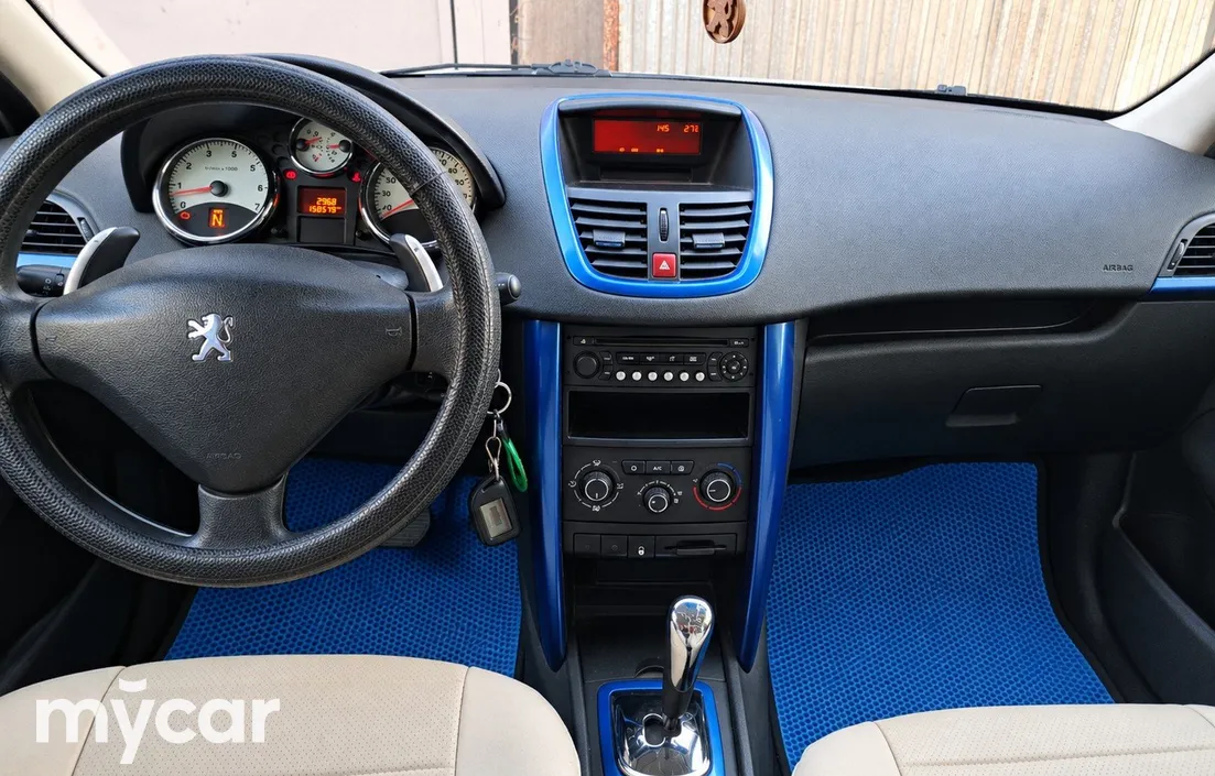 Peugeot 207 2010