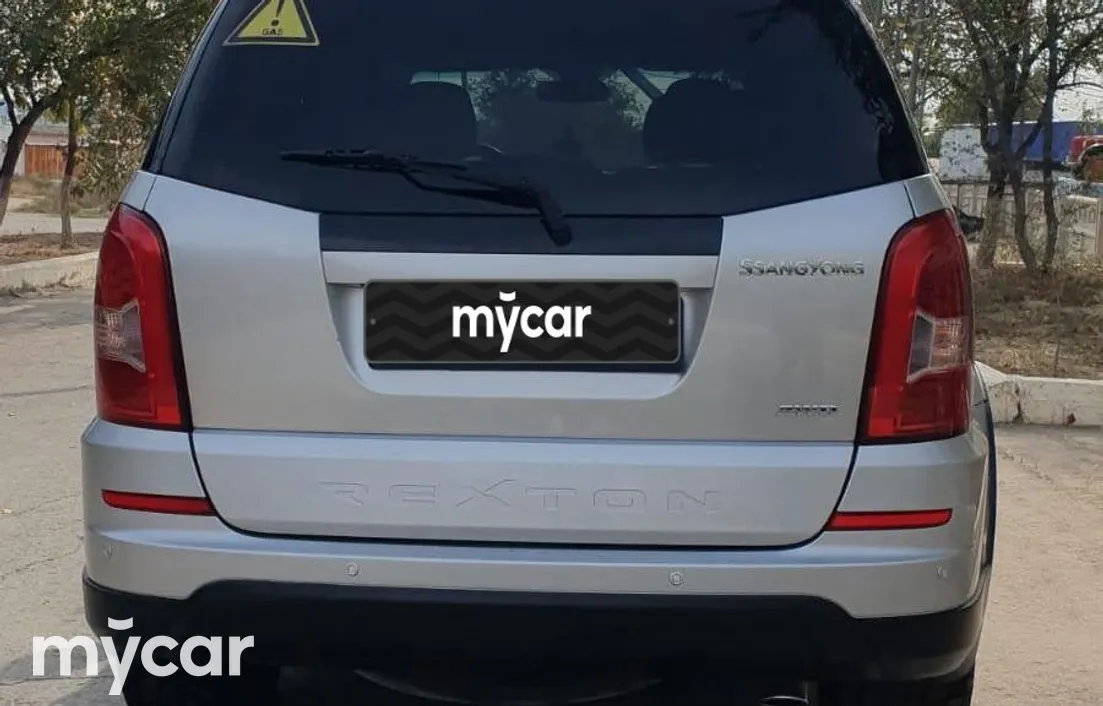 SsangYong Rexton 2013