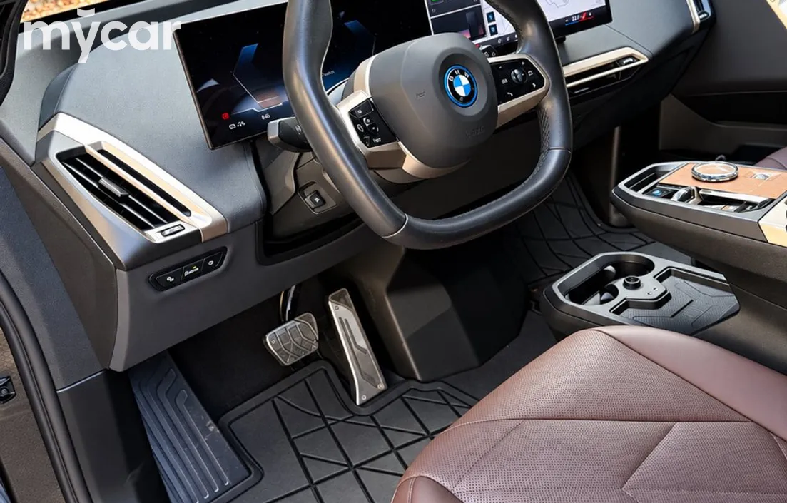 BMW iX 2023