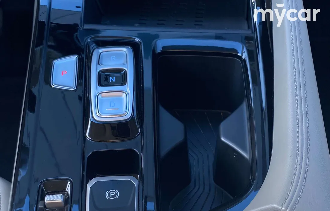 Hyundai Custin 2024