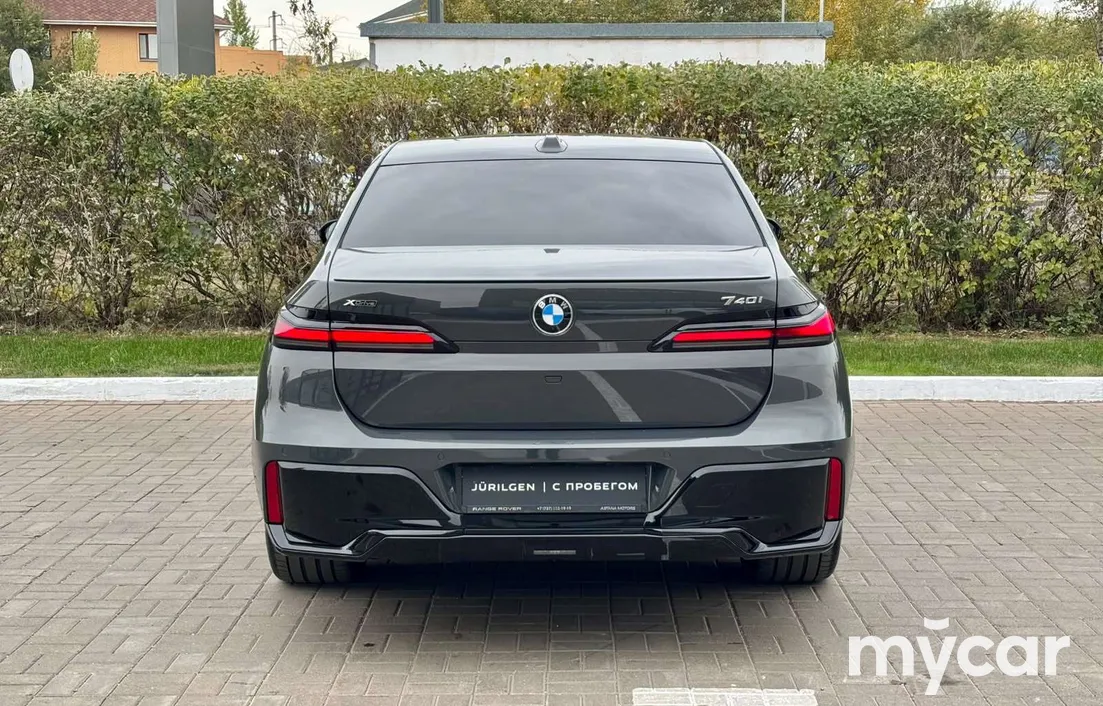 BMW 7 серия 2025
