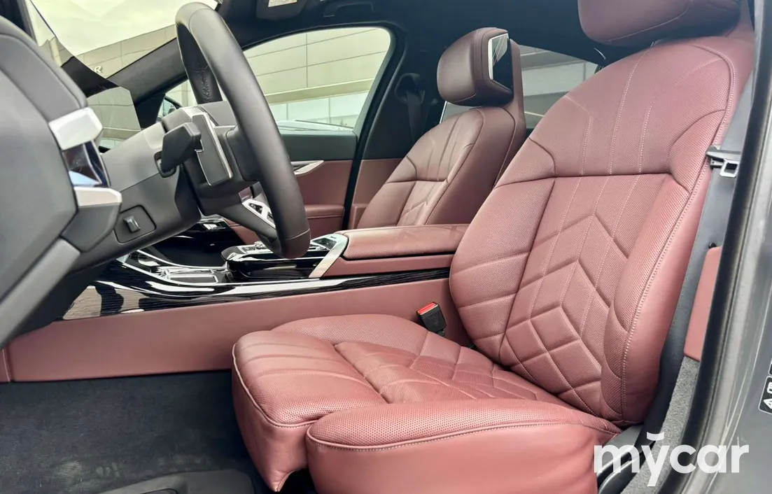 BMW 7 серия 2025