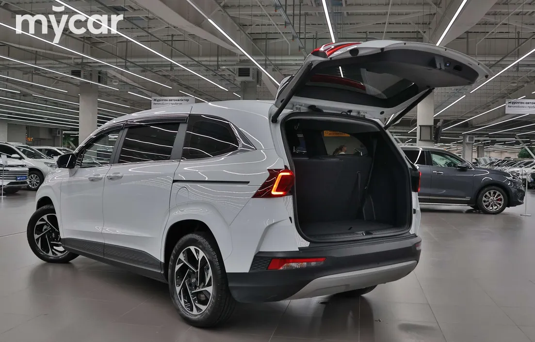 Hyundai Custin 2024