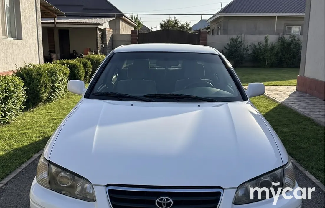 Toyota Camry 2000