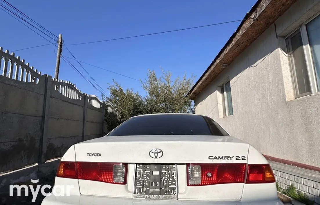 Toyota Camry 2000