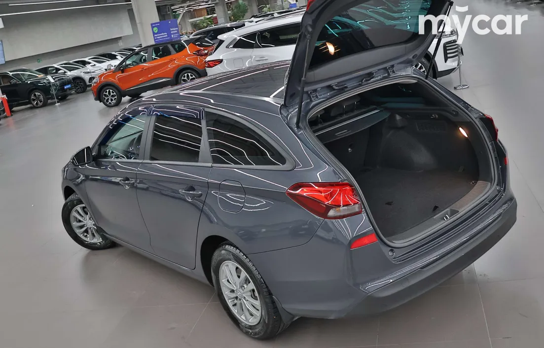 Hyundai i30 2022