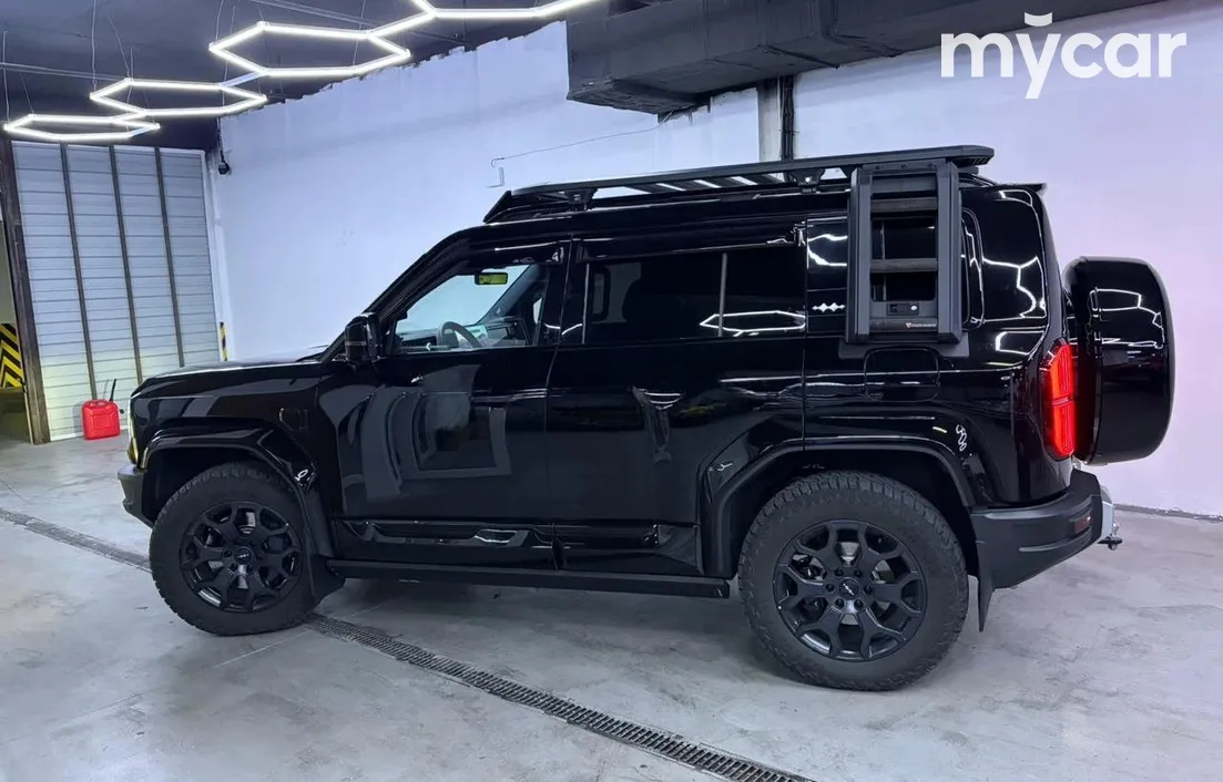 BYD FangChengBao Leopard 5 2024