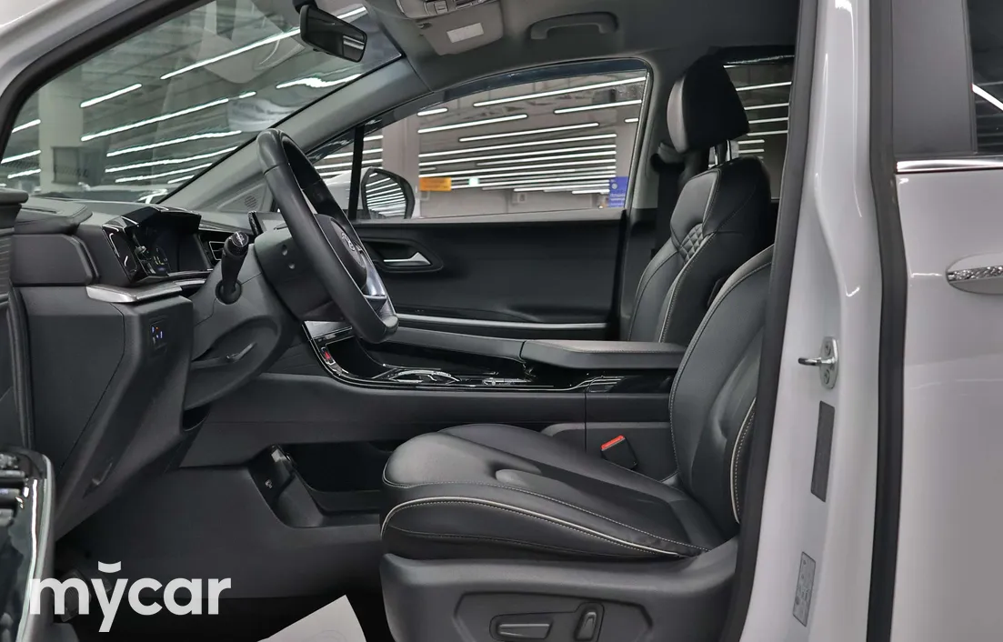 Hyundai Custin 2024
