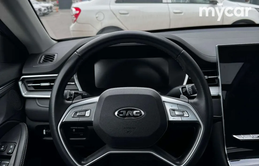 JAC J7 Plus 2023