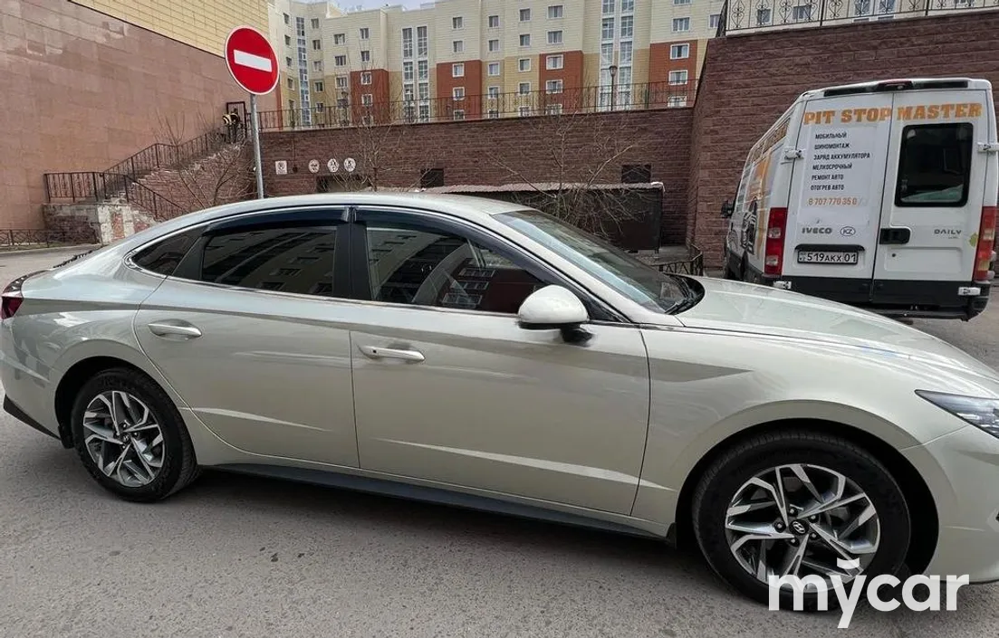 Hyundai Sonata 2022