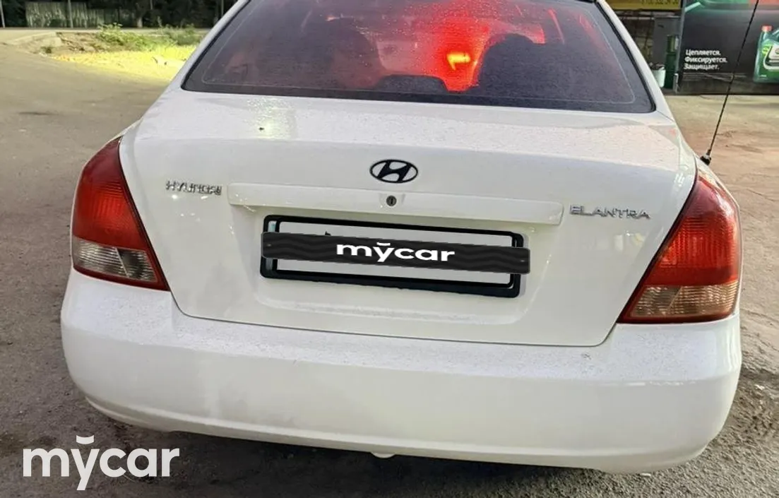 Hyundai Elantra 2003