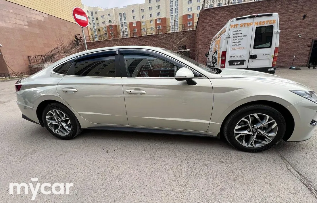 Hyundai Sonata 2022