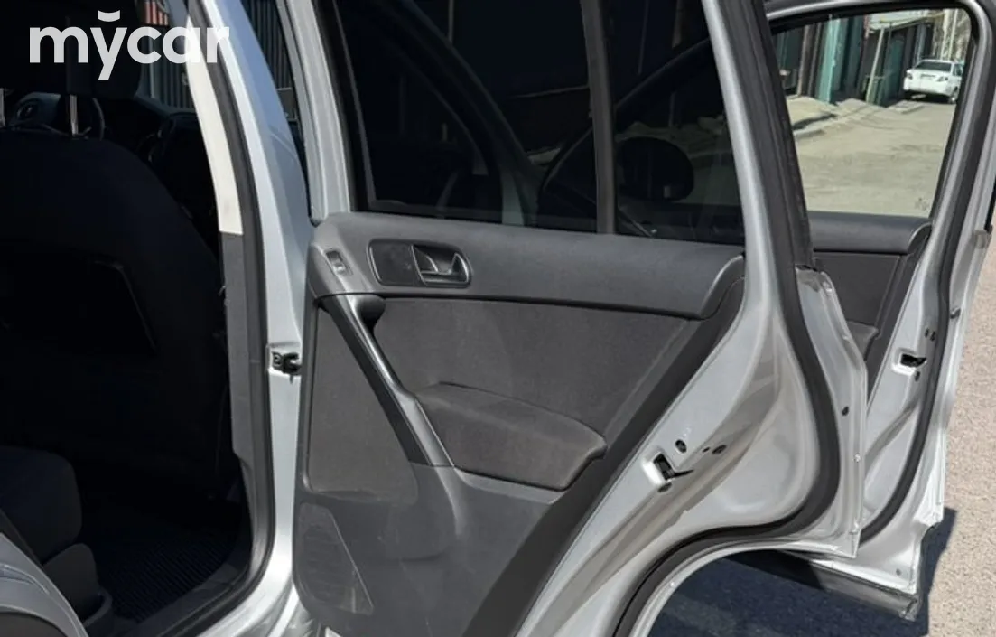 Volkswagen Tiguan 2015
