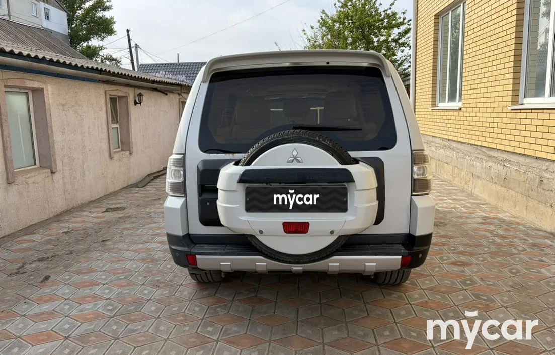 Mitsubishi Pajero 2007